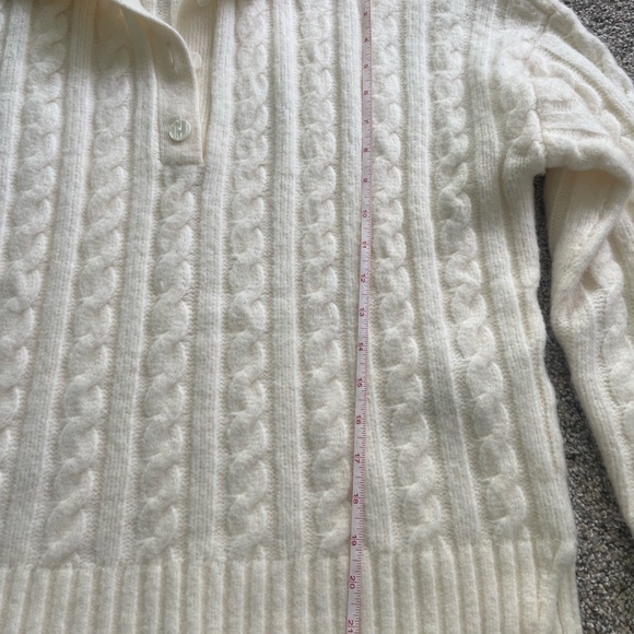 Abercrombie & Fitch Cream Cable Knit Sweater - Picture 6 of 6